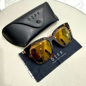 Diff Eyewear+Tortoise Sunglasses with Gold Mirror Lenses